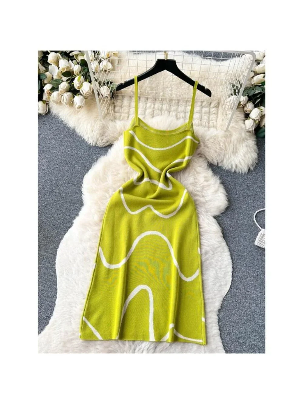 Wave Pattern Knit Midi Dress